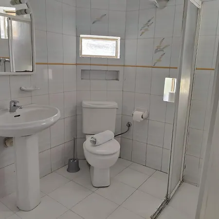 Σπίτι διακοπών Location, Location, Location