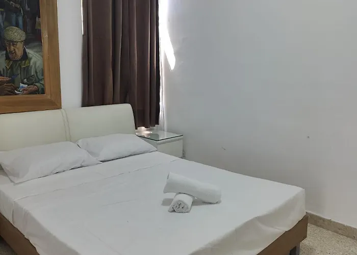 Location, Location, Location بيت للعطل